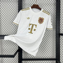 Camisa Bayern de Munique 2025/26 Branca edição especial 125 anos
