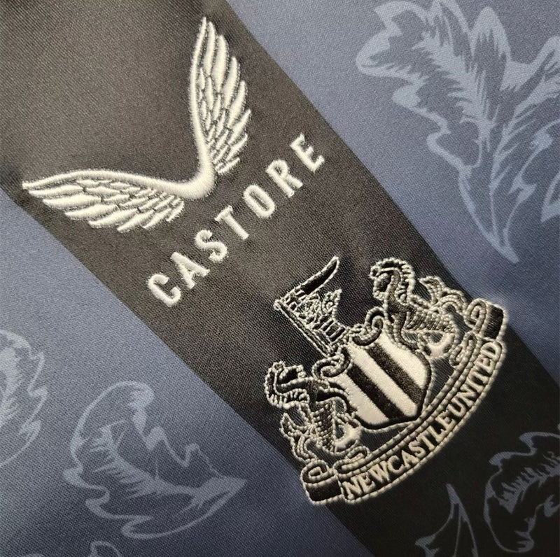 Camisa Newcastle 2022/23 130 Anos